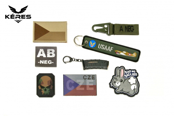 Nášivky, přívěšky, klíčenky a psí známky